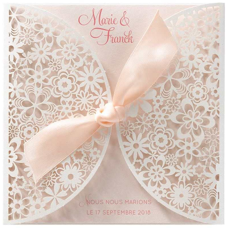 Faire-part mariage romantique rose pochette fleurs façon dentelle
