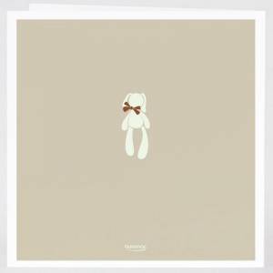 Dos du faire-part de naissance 581.068, couleur beige avec un doudou blanc au milieu