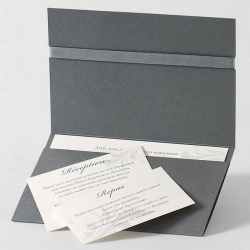 Faire-part gris et argenté avec deux cartons d'invitation pour convier vos proches à votre mariage