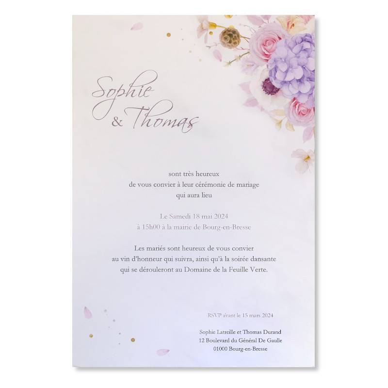 Faire-part de mariage printanier. Carte de mariage avec grosses fleurs roses et mauve Faire-part de mariage printanier. Carte de mariage avec grosses fleurs roses et mauve