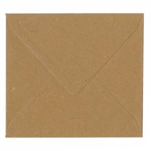Enveloppe kraft pour faire-part et cartes. Fermeture en triangle, gommée