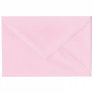 Enveloppe rose pâle avec fermeture gommée