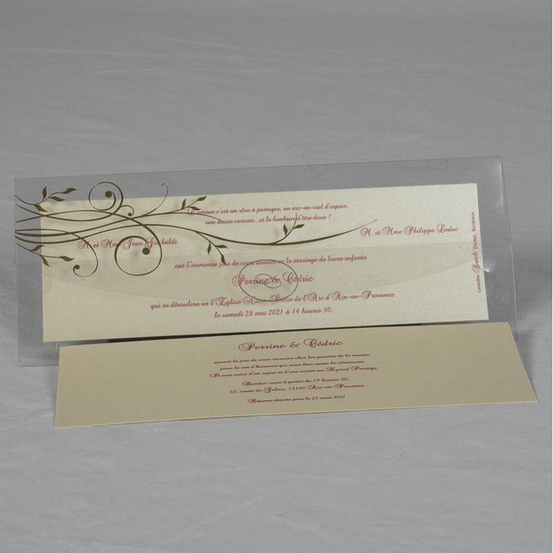 Faire-part de mariage en forme de pochette transparente avec décoration dorée. Faire-part de mariage en forme de pochette transparente avec décoration dorée.