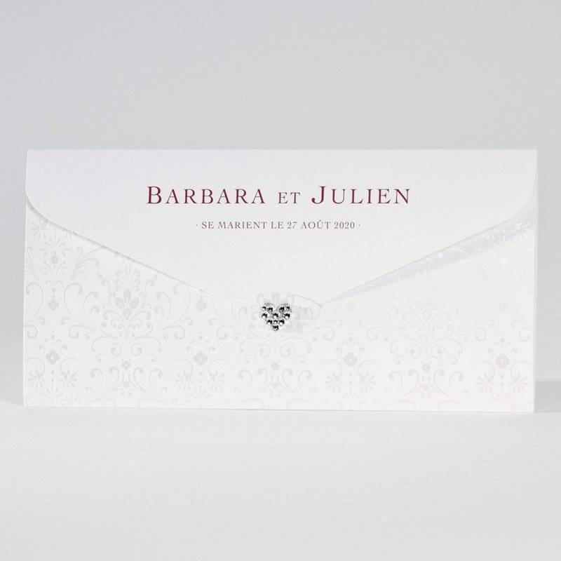 Faire-part blanc en forme de pochette avec petit cœur en strass Faire-part blanc en forme de pochette avec petit cœur en strass