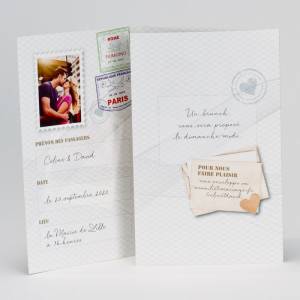 Faire-part en forme de passeport en trois volets pour annoncer le plus beau des voyages : votre mariage