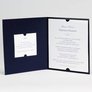 Faire-part bleu marine et blanc à personnaliser pour inviter vos proches à votre mariage chic