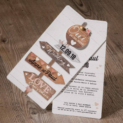 Faire-part en deux volets à personnaliser, illustrés de pancartes en bois pour un thème nature