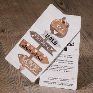 Faire-part en deux volets à personnaliser, illustrés de pancartes en bois pour un thème nature