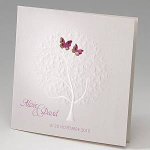 Faire-part avec un arbre formé de papillons en relief, pour annoncer votre mariage