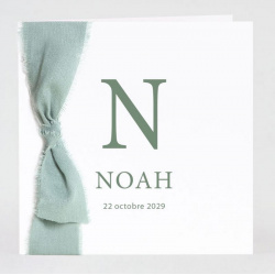 Faire-part classique pour annonce naissance ou baptême chic, avec ruban vert eucalyptus