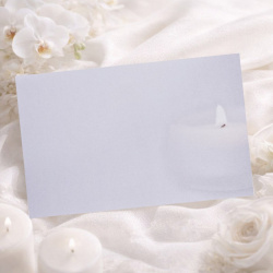 Carte de remerciement après obsèques avec bougie allumée en filigrane